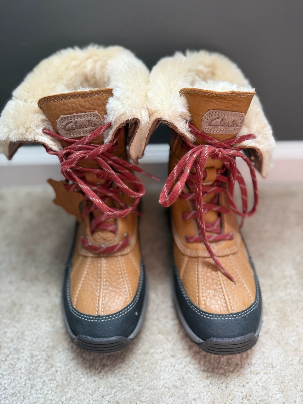 Clarks Tan & Black Winter Boots with Cream Faux Fur and Red Laces